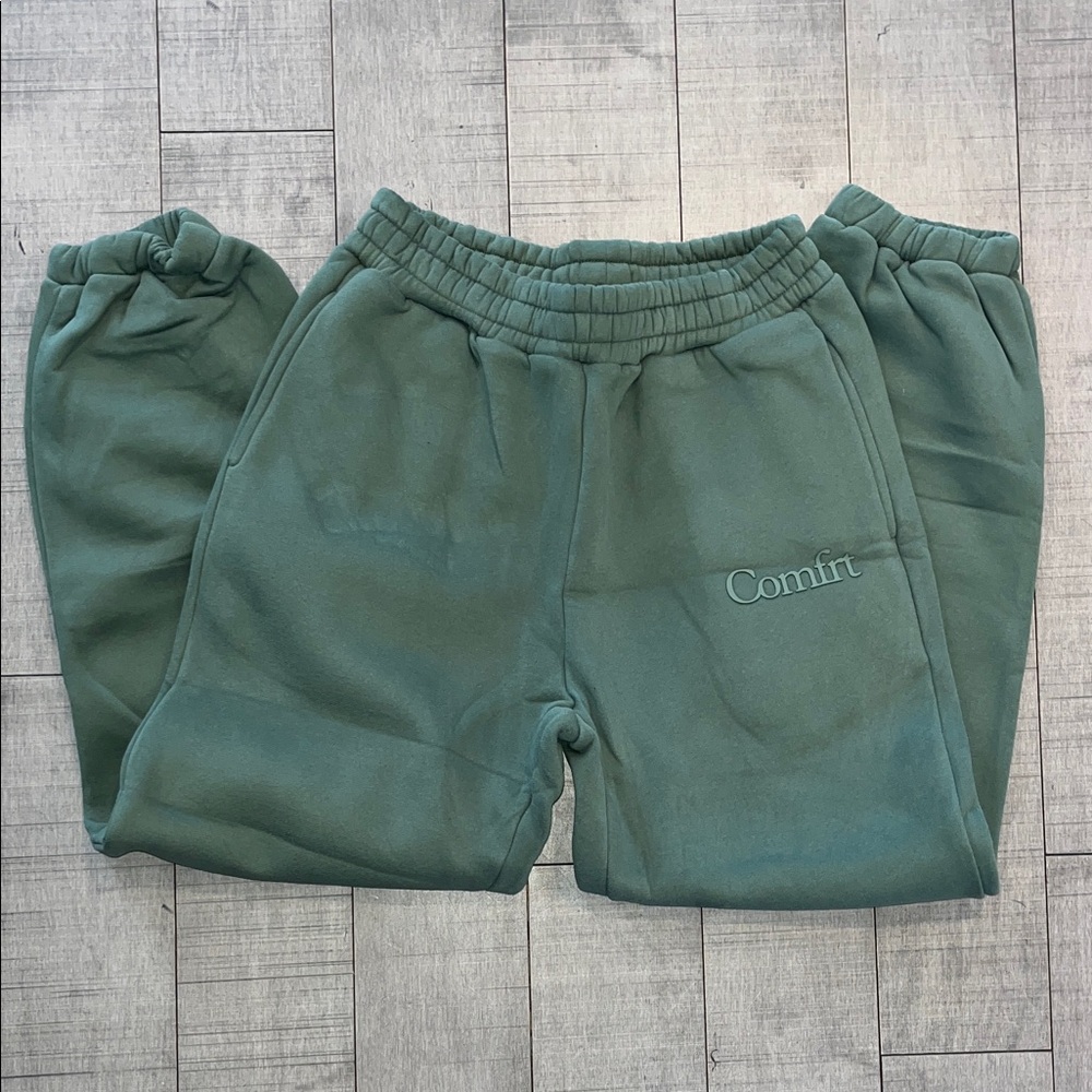 Comfrt Green Sweatpants